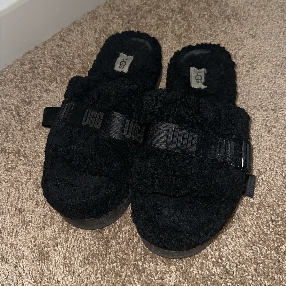 UGG Fluffita Slide